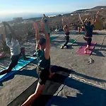 Adeje - Twinfin & Surf Yoga Camp Hotel