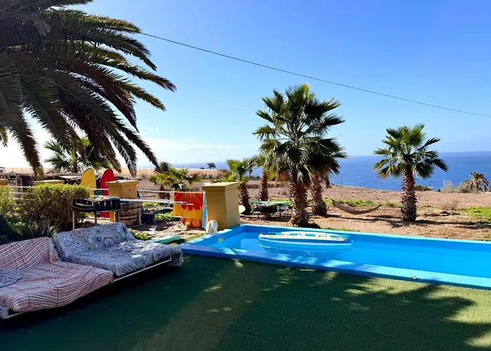 Adeje - Twinfin & Surf Yoga Camp Отель