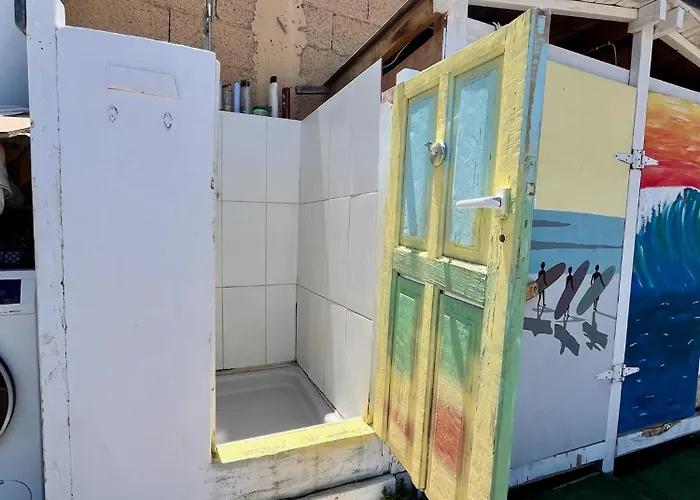 Adeje - Twinfin & Surf Yoga Camp Отель