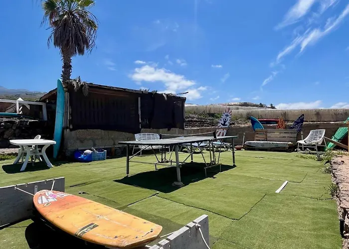 Отель Adeje - Twinfin & Surf Yoga Camp