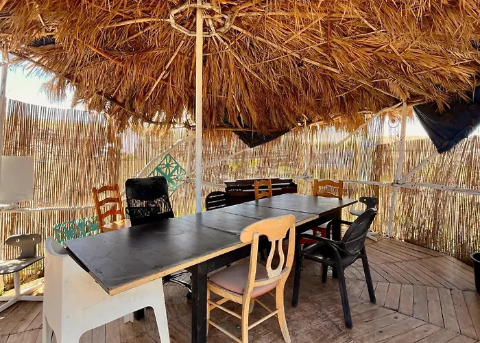 호텔 Adeje - Twinfin & Surf Yoga Camp 칼라오살바헤