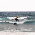 Adeje - Twinfin & Surf Yoga Camp 호텔 2*