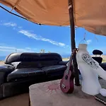 호텔 Adeje - Twinfin & Surf Yoga Camp 2*
